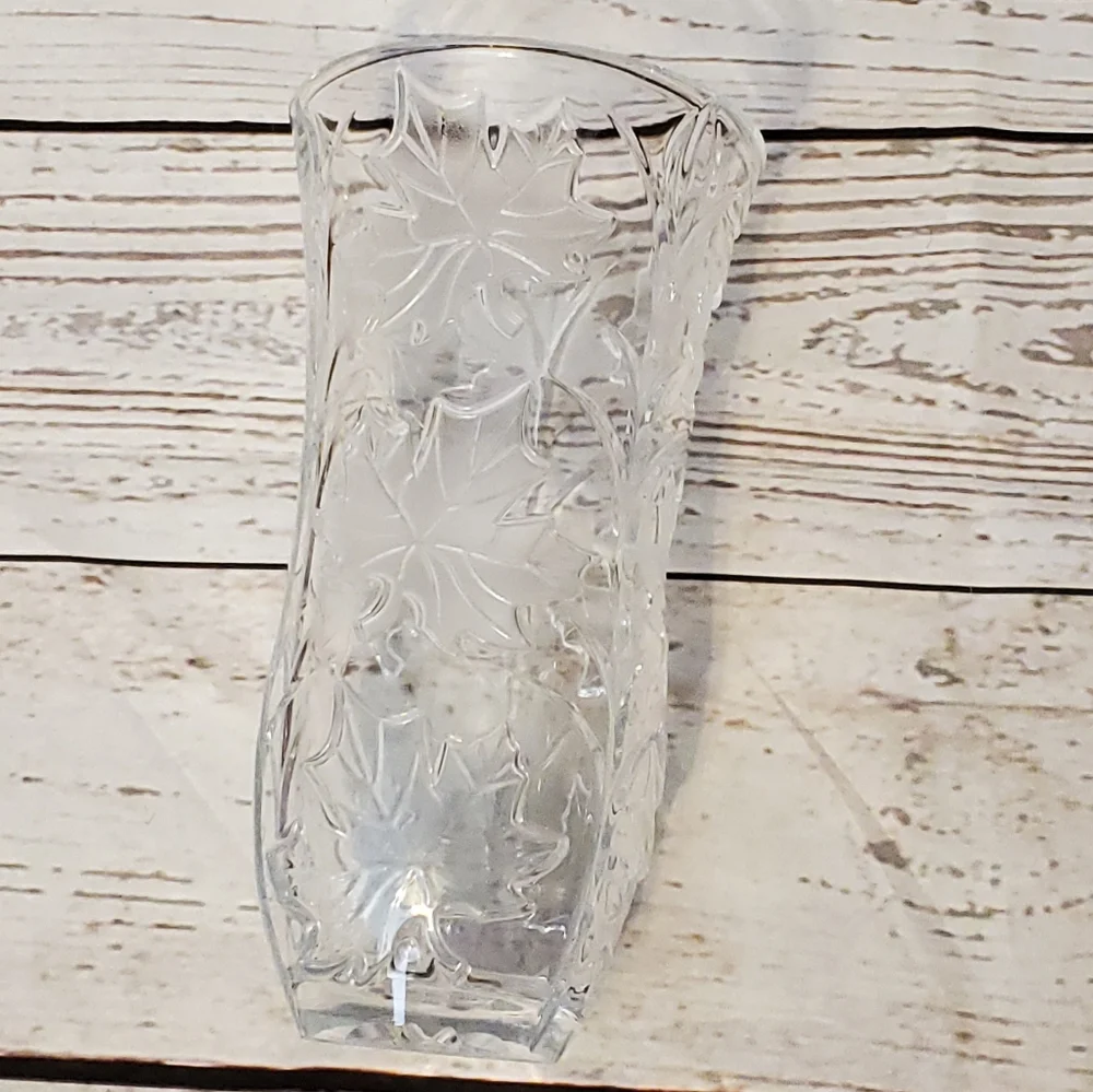 Deplomb vintage lead crystal frosted maple leaves vase 9 inches tall